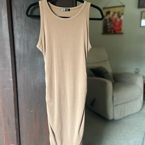 Chic Sleeveless Tan Midi Dress